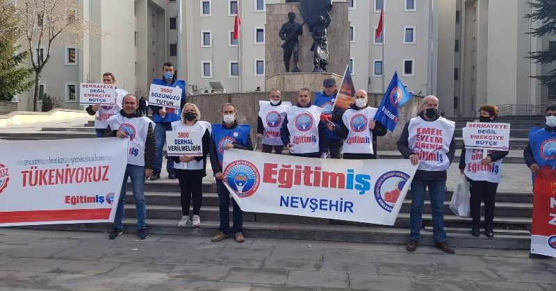 KISIK SESLE SARAYLARDAN DEĞİL GÜR SESİMİZLE ALANLARDAN HAYKIRDIK