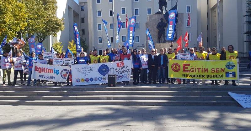 “MESLEĞİMİZİN ONURU, ÇOCUKLARIMIZIN GELECEĞİ İÇİN” İŞ BIRAKTIK